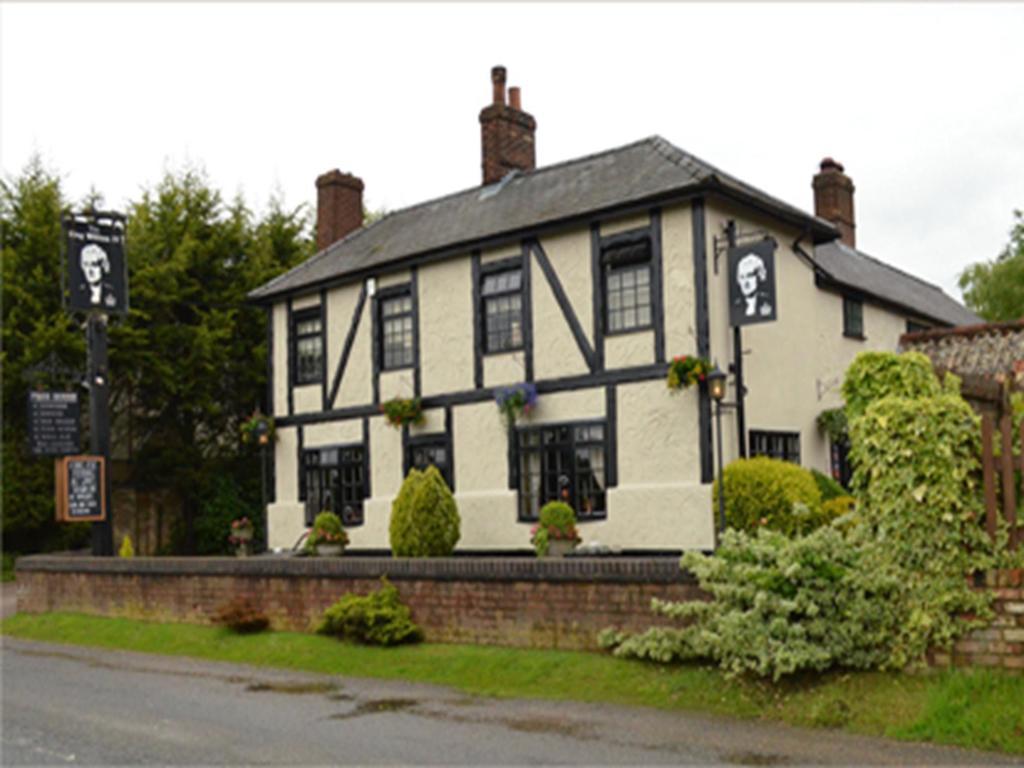The King William IV Bed and Breakfast Royston Exteriör bild